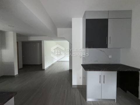 Apartamento T4 Arrendamento em Tortosendo,Covilhã