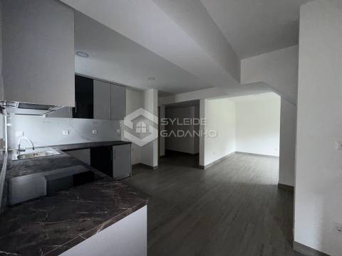Apartamento T4 Arrendamento em Tortosendo,Covilhã