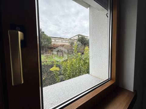 Apartamento T4 Arrendamento em Tortosendo,Covilhã