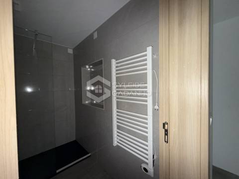 Apartamento T4 Arrendamento em Tortosendo,Covilhã