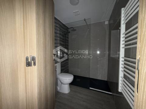 Apartamento T4 Arrendamento em Tortosendo,Covilhã