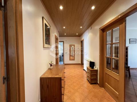 Apartamento T3 Arrendamento em Fundão, Valverde, Donas, Aldeia de Joanes e Aldeia Nova do Cabo,Fundão