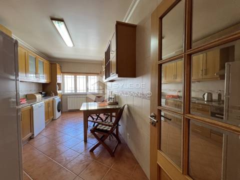 Apartamento T3 Arrendamento em Fundão, Valverde, Donas, Aldeia de Joanes e Aldeia Nova do Cabo,Fundão