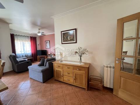 Apartamento T3 Arrendamento em Fundão, Valverde, Donas, Aldeia de Joanes e Aldeia Nova do Cabo,Fundão