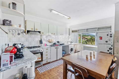 Apartamento T4 para VENDA na Calçada das Poldras, zona baixa da Covilhã