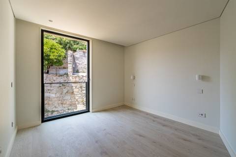 Apartamento T2 com vista para o Rio Douro