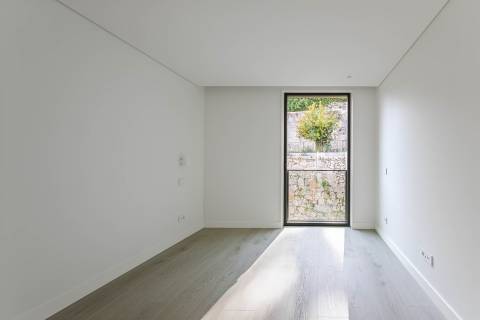 Apartamento T2 com vista para o Rio Douro