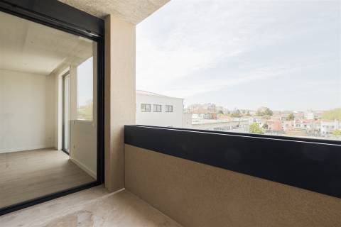 Arrendamento - Varandas do Covelo - Apartamento T1