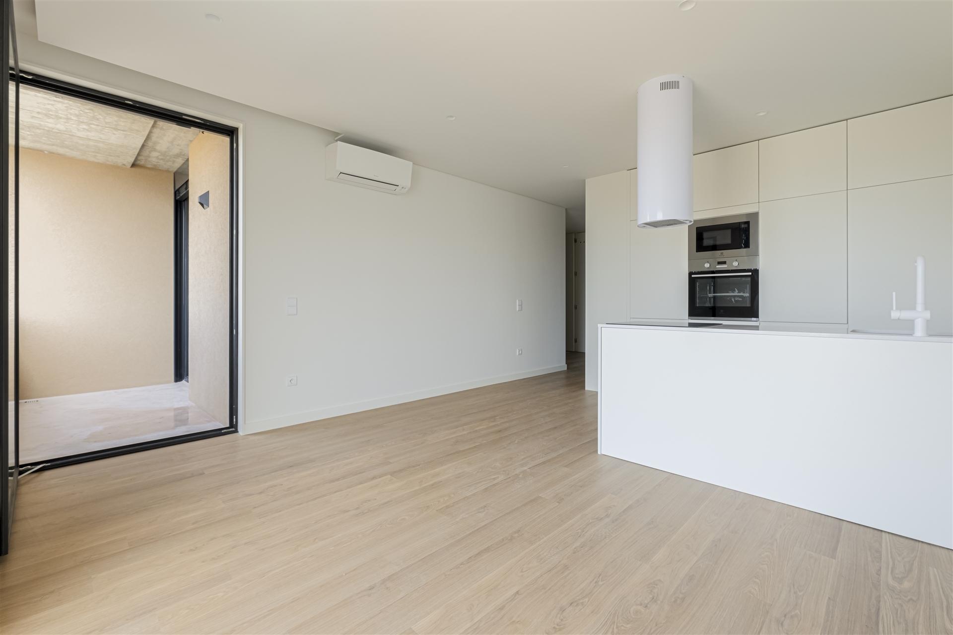 Arrendamento - Varandas do Covelo - Apartamento T1