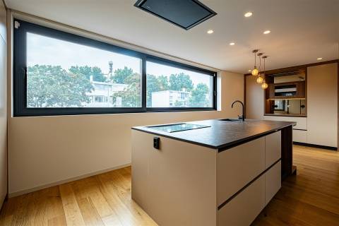 Moradia T3, com 3 suites, jardim e Piscina na Boavista