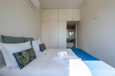 Oporto Studio Pool Oasis: Arrendamento Médio Prazo no Bonfim