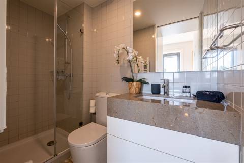 Oporto Studio Pool Oasis: Arrendamento Médio Prazo no Bonfim