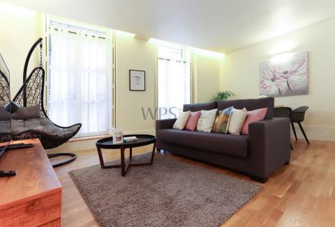 T0 com 1 quarto independente, na Baixa do Porto, com Licença AL