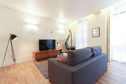 T0 com 1 quarto independente, na Baixa do Porto, com Licença AL