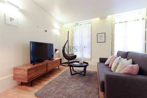 T0 com 1 quarto independente, na Baixa do Porto, com Licença AL