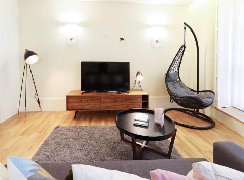 T0 com 1 quarto independente, na Baixa do Porto, com Licença AL