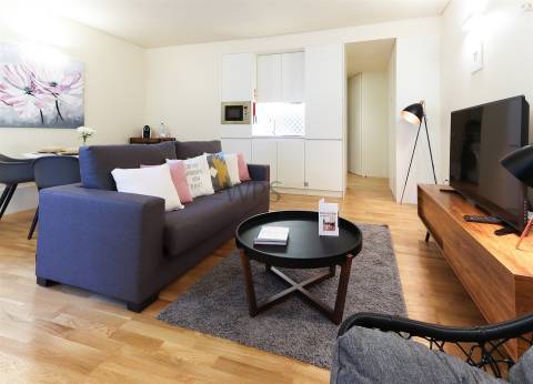 T0 com 1 quarto independente, na Baixa do Porto, com Licença AL