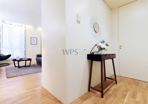 T0 com 1 quarto independente, na Baixa do Porto, com Licença AL