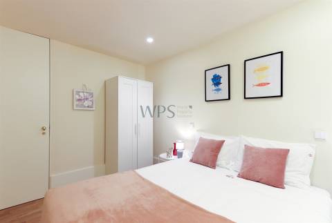 T0 com 1 quarto independente, na Baixa do Porto, com Licença AL