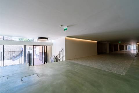 Apartamento T2 para Arrendamento, zona histórica de gaia, com piscina, spa e vista panorâmica