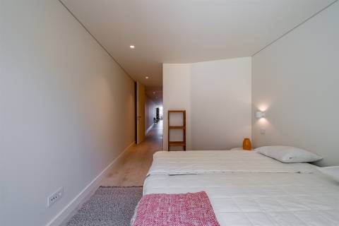 Apartamento T2 para Arrendamento, zona histórica de gaia, com piscina, spa e vista panorâmica