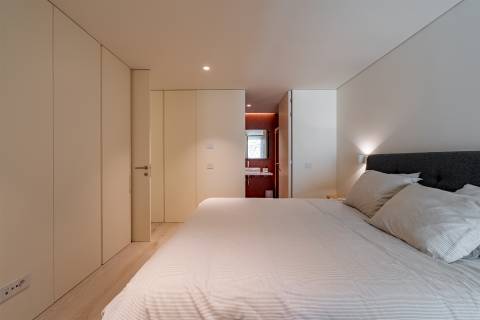 Apartamento T2 para Arrendamento, zona histórica de gaia, com piscina, spa e vista panorâmica