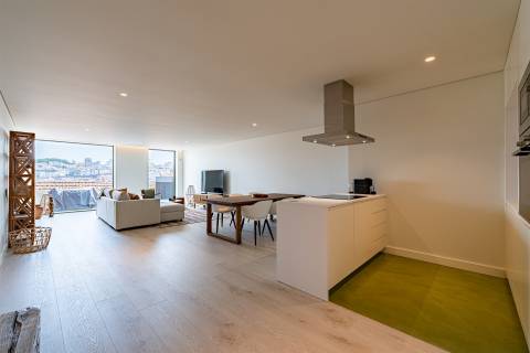 Apartamento T2 para Arrendamento, zona histórica de gaia, com piscina, spa e vista panorâmica