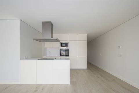 Apartamento T2 para Arrendamento, zona histórica de gaia, com piscina, spa e vista panorâmica