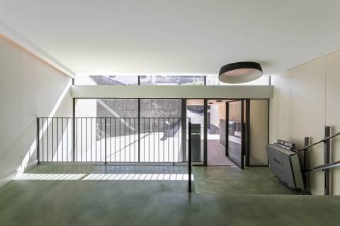 Apartamento T2 para Arrendamento, zona histórica de gaia, com piscina, spa e vista panorâmica