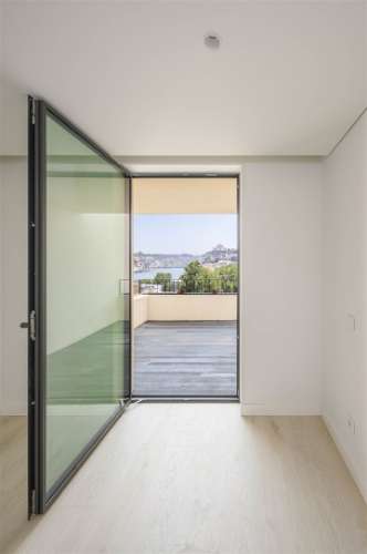 Apartamento T2 com vista para o Rio Douro