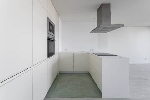 Apartamento T2 com vista para o Rio Douro