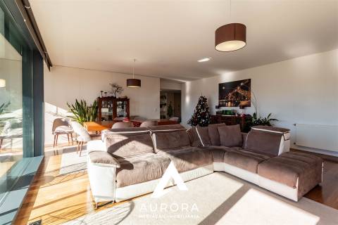 Apartamento T4 Venda em Mafamude e Vilar do Paraíso,Vila Nova de Gaia