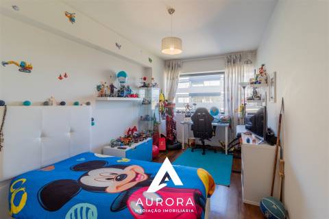 Apartamento T4 Venda em Mafamude e Vilar do Paraíso,Vila Nova de Gaia