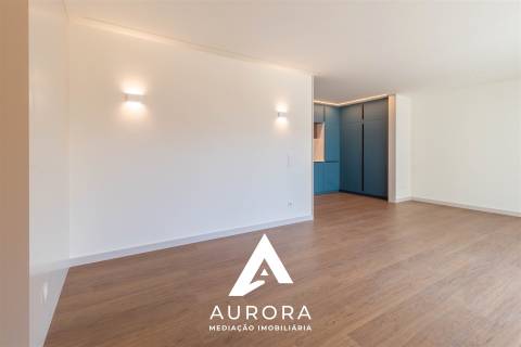 Apartamento T2 nascente/sul a 100 metros da praia de Espinho