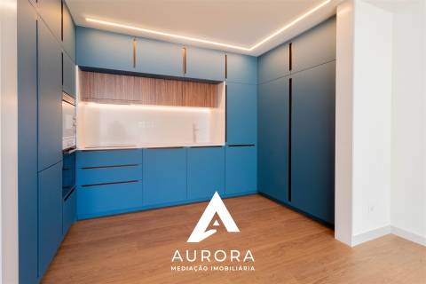 Apartamento T2 nascente/sul a 100 metros da praia de Espinho