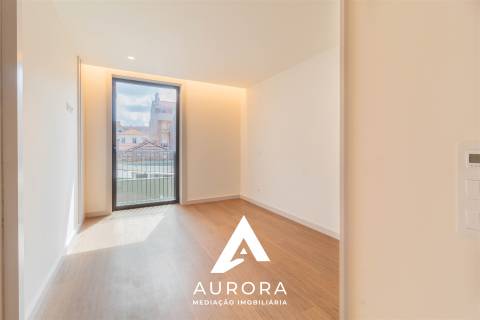 Apartamento T2 nascente/sul a 100 metros da praia de Espinho