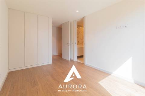 Apartamento T2 nascente/sul a 100 metros da praia de Espinho