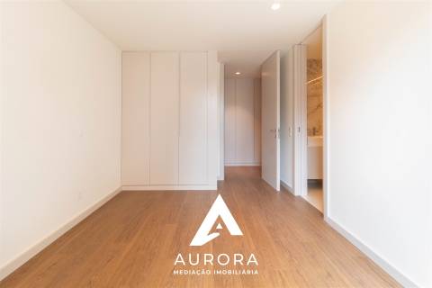 Apartamento T2 nascente/sul a 100 metros da praia de Espinho