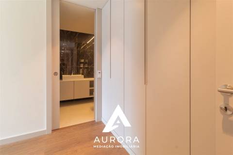 Apartamento T2 nascente/sul a 100 metros da praia de Espinho