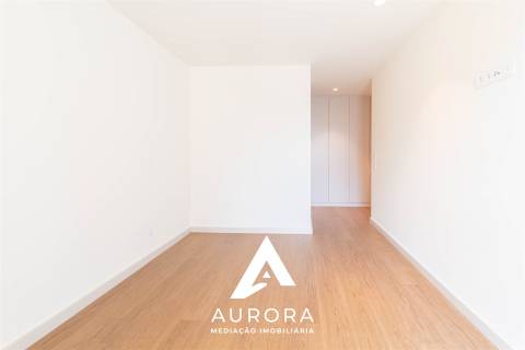 Apartamento T2 nascente/sul a 100 metros da praia de Espinho