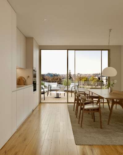 T2 S.Félix último piso vista mar varanda sul 3 lugares+arrumo