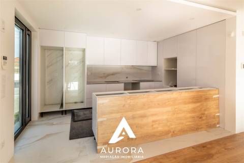 Moradia T4 Venda em Serzedo e Perosinho,Vila Nova de Gaia