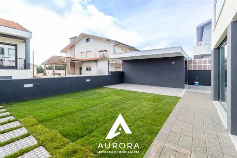 Moradia T4 Venda em Serzedo e Perosinho,Vila Nova de Gaia