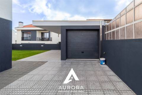 Moradia T4 Venda em Serzedo e Perosinho,Vila Nova de Gaia