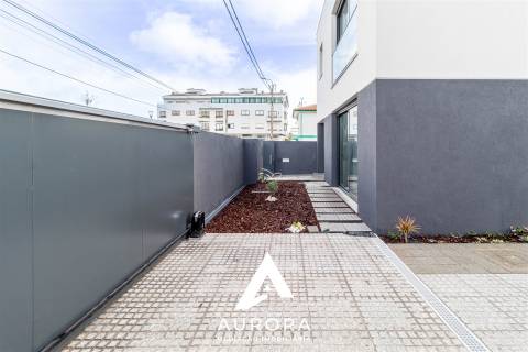 Moradia T4 Venda em Serzedo e Perosinho,Vila Nova de Gaia