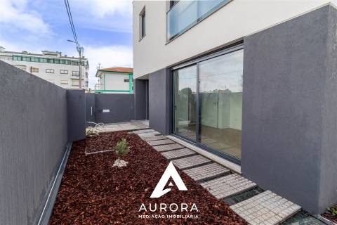 Moradia T4 Venda em Serzedo e Perosinho,Vila Nova de Gaia