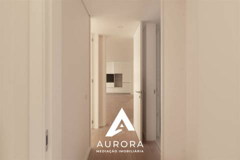 Apartamento T2 Nascente 99m2 úteis Espinho e lugar garagem