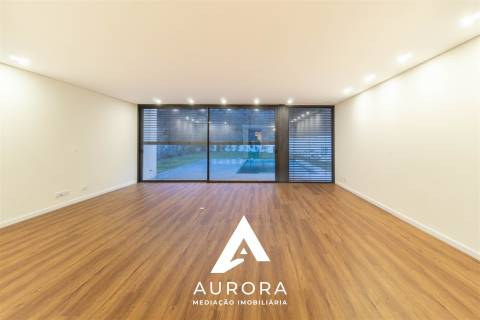 Moradia T4 Venda em Rio Meão,Santa Maria da Feira