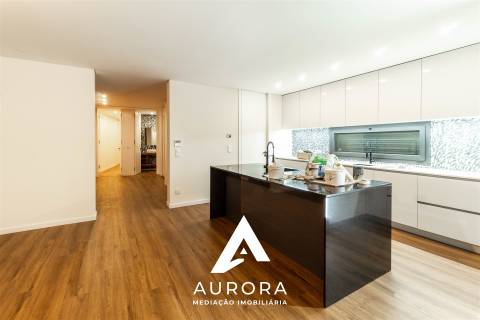 Moradia T4 Venda em Rio Meão,Santa Maria da Feira