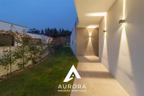 Moradia T4 Venda em Rio Meão,Santa Maria da Feira